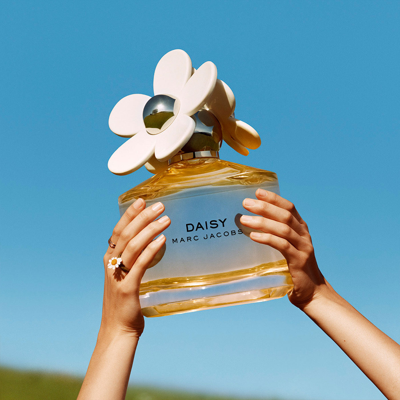 Marc Jacobs Daisy Eau de Toilette Women's Fragrance – Emerson Duty Free
